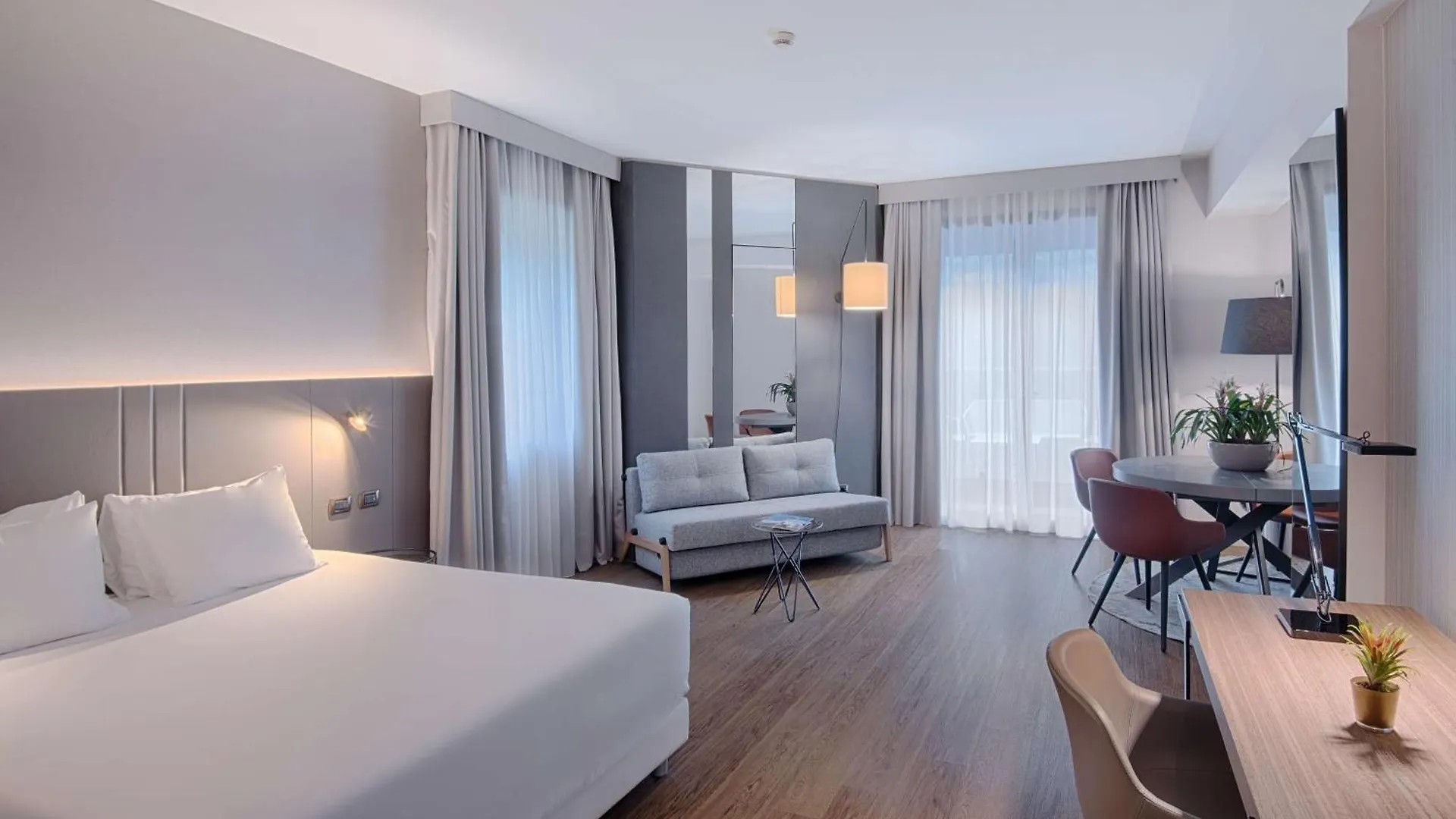 Hotel Nh Roma Villa Carpegna