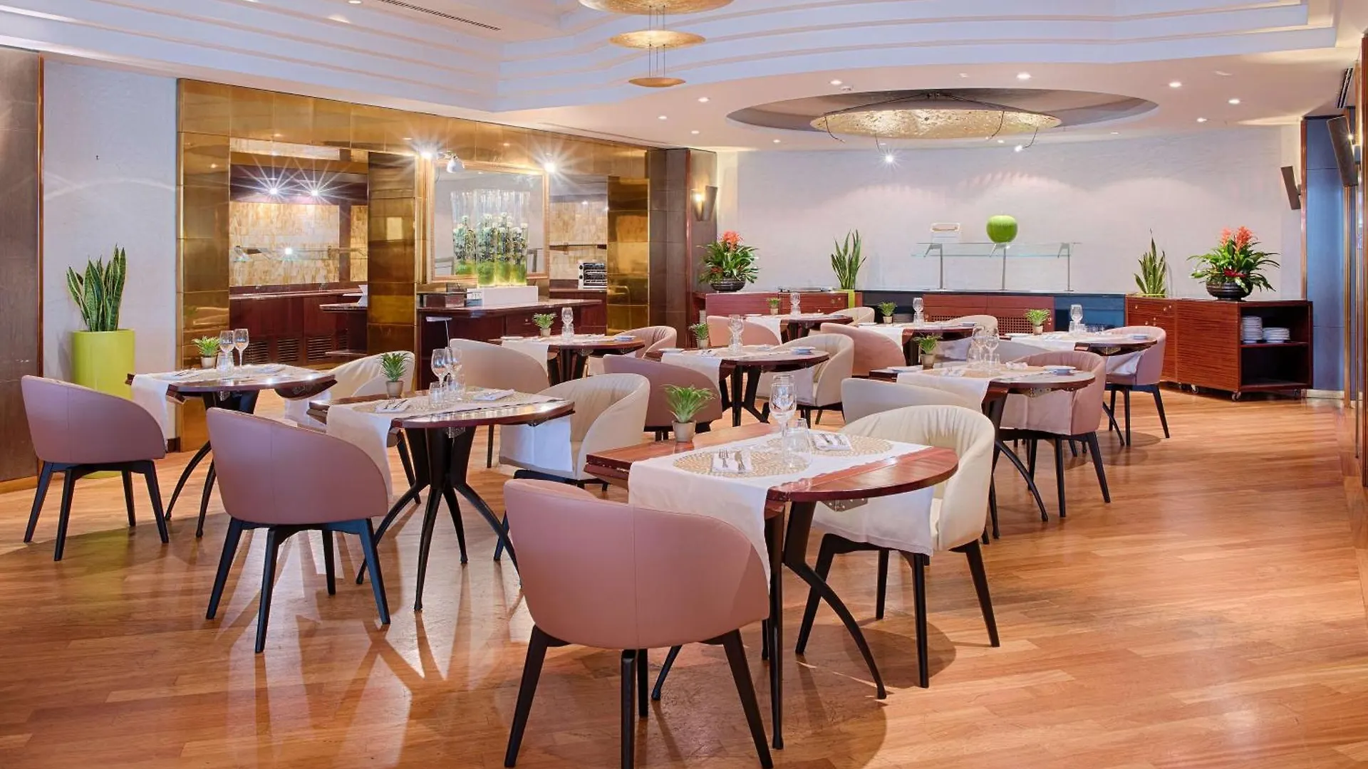 **** Hotel Nh Roma Villa Carpegna Italien