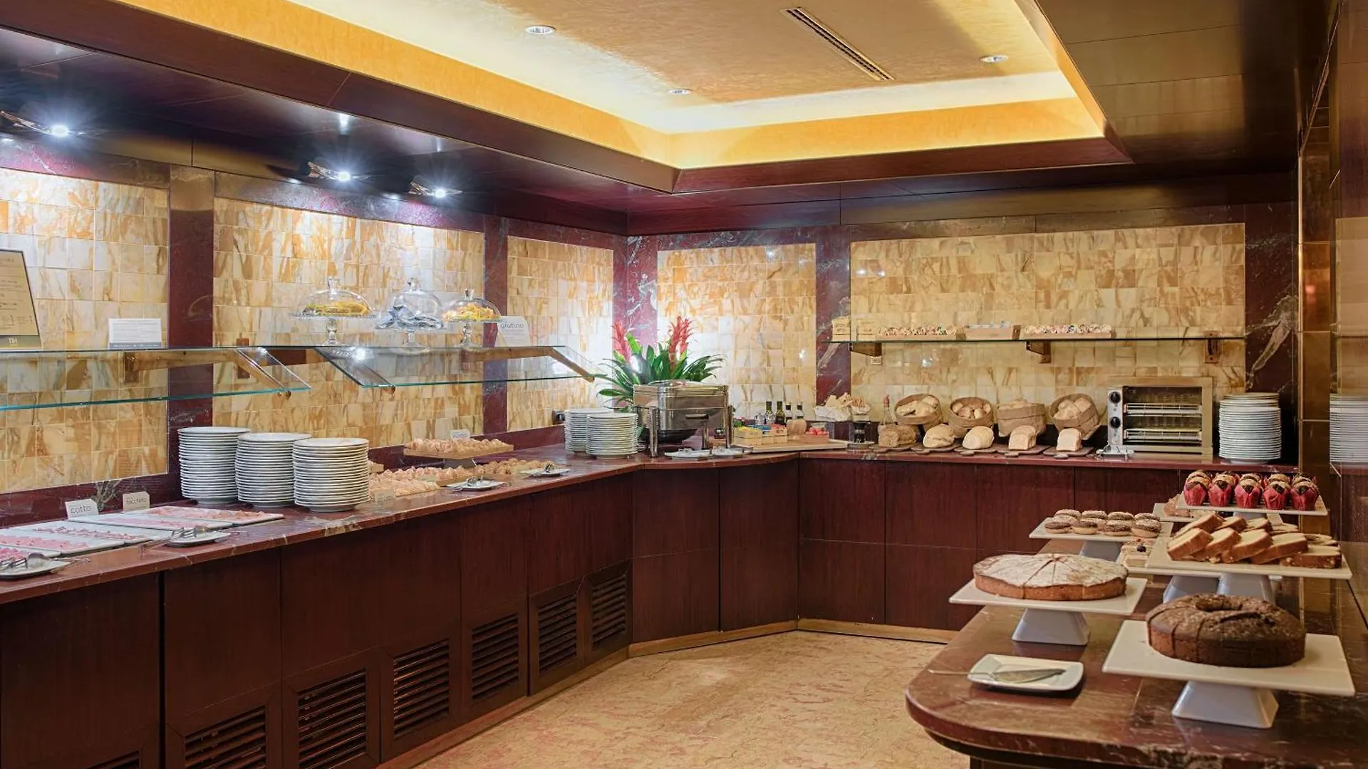 Nh Roma Villa Carpegna Otel