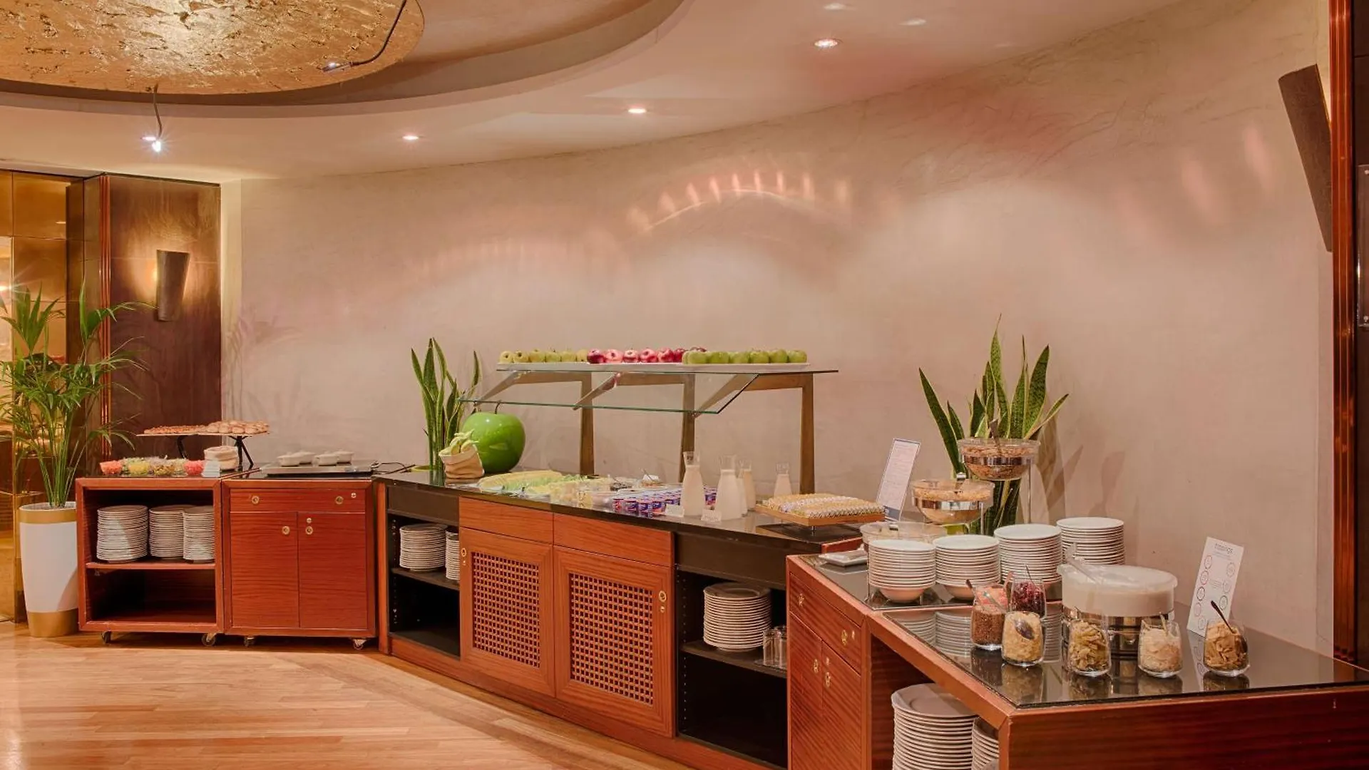 Nh Roma Villa Carpegna Otel