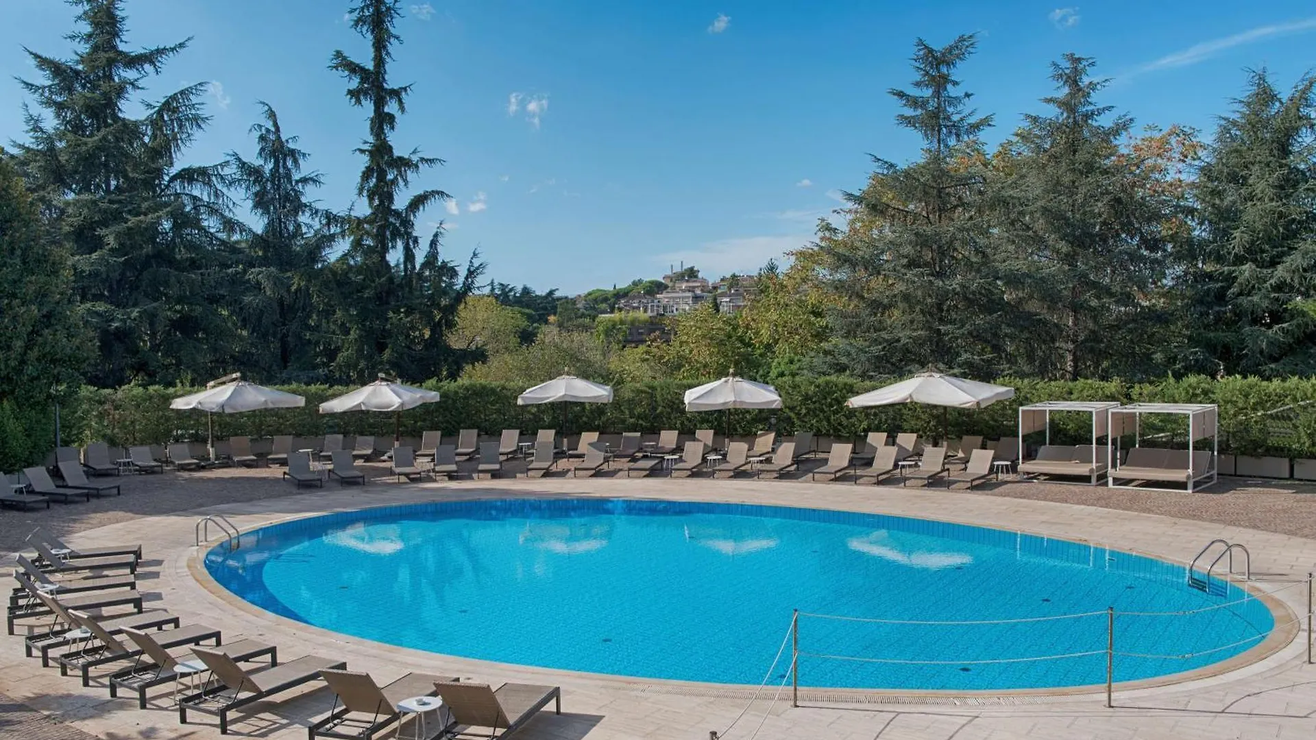 Nh Roma Villa Carpegna Otel