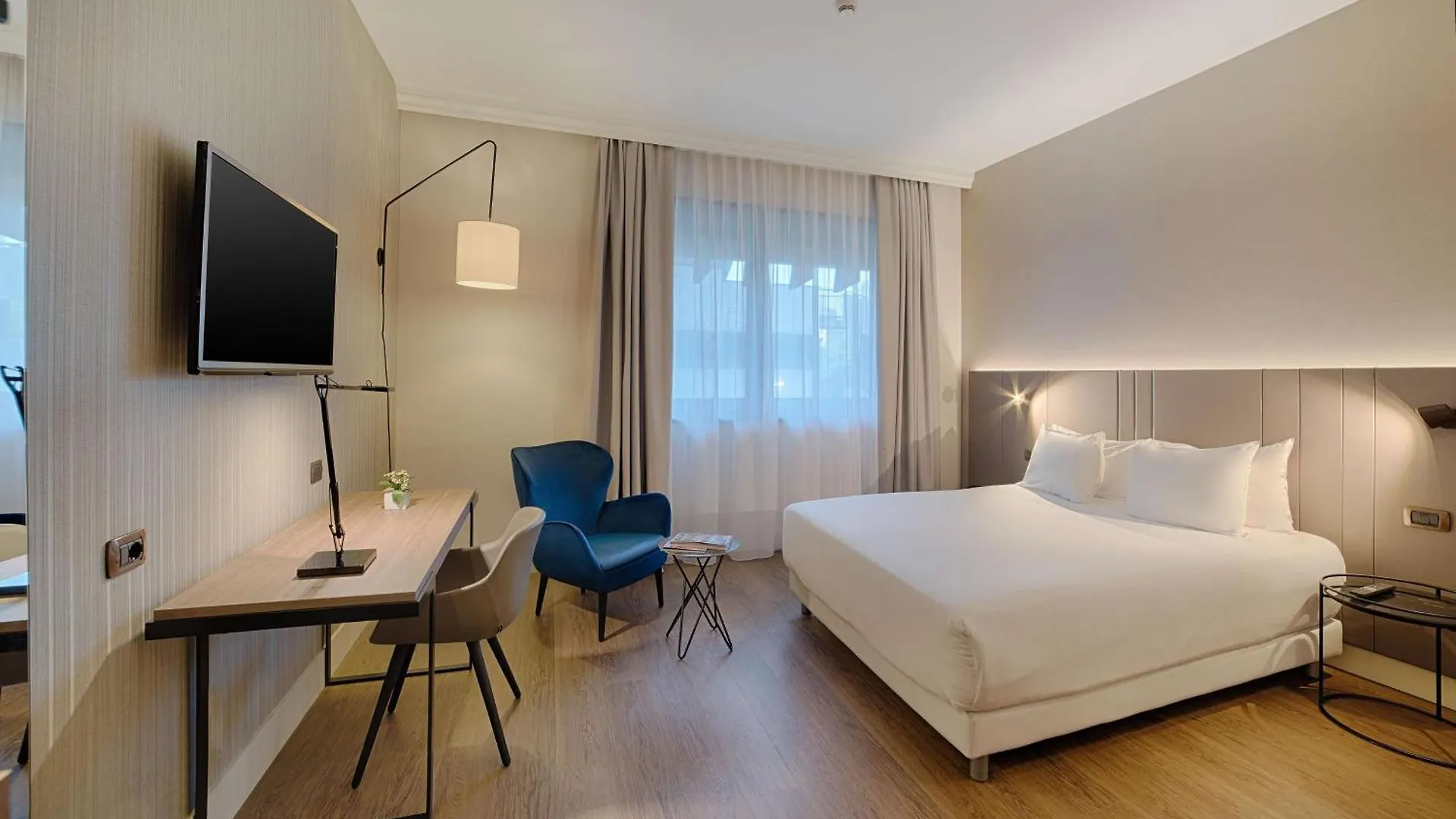 Nh Roma Villa Carpegna İtalya