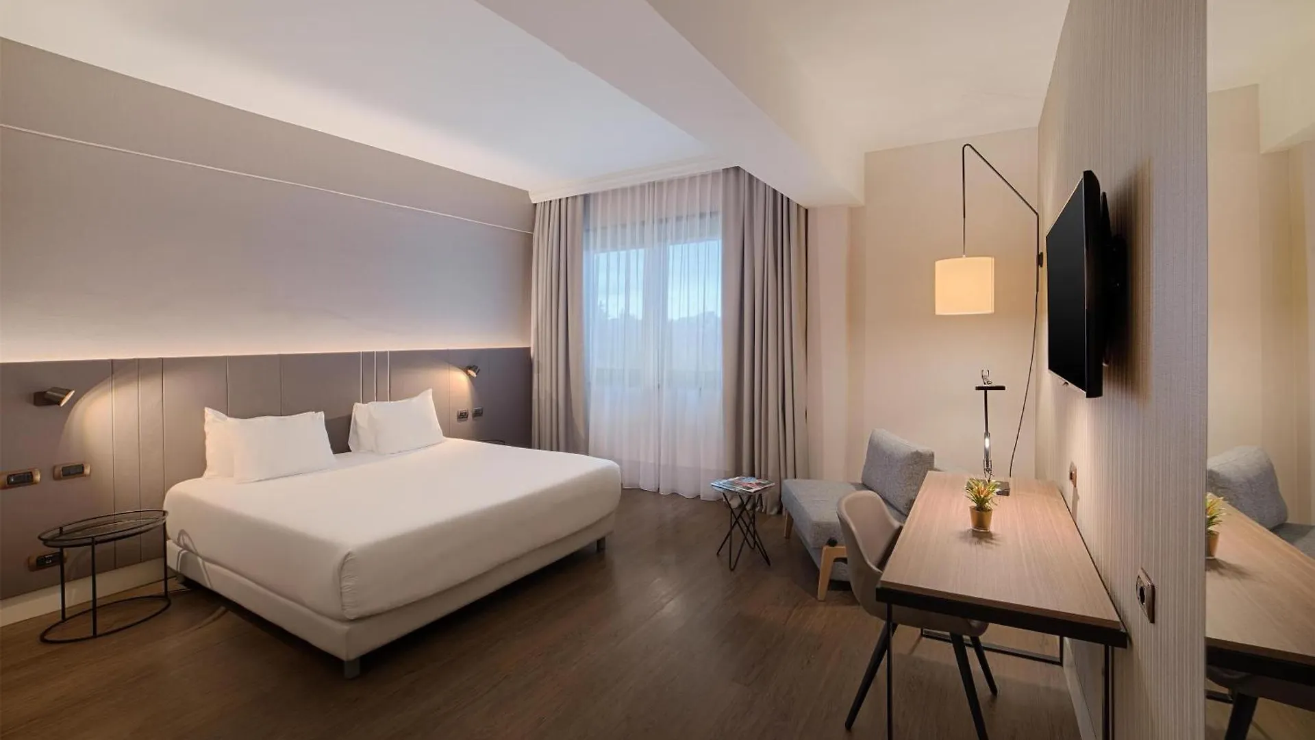 Hotel Nh Roma Villa Carpegna